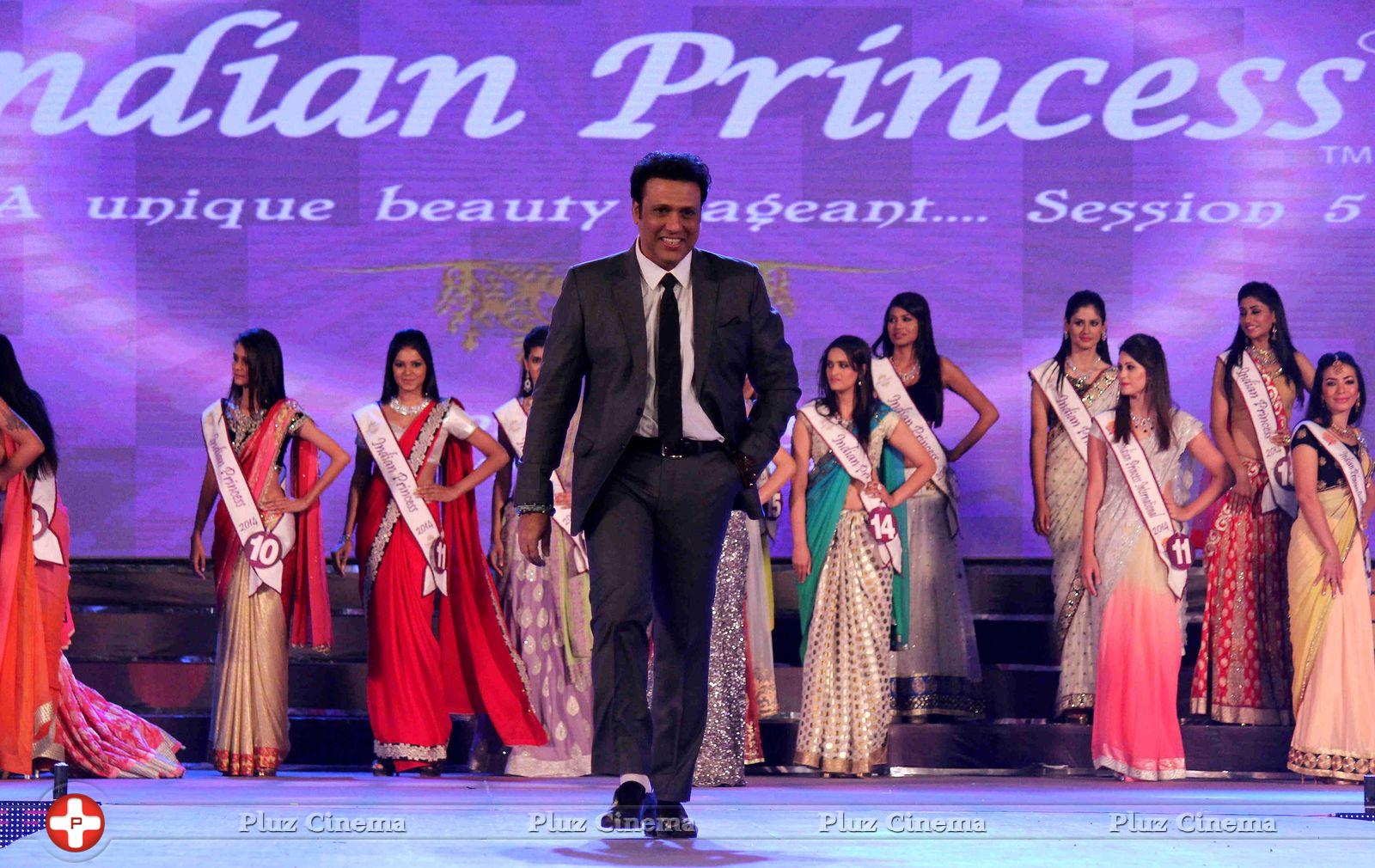 Govinda - Juhi and Govinda at Grand finale Indian Princess 2014 Season 5 Photos | Picture 714952