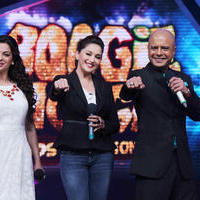 Promotion of film Gulaab Gang on the sets of Boogie Woogie Stills