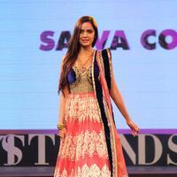 Shazahn Padamsee - Celebrities walk the ramp for Retail Jeweller India Trendsetters Photos | Picture 716790