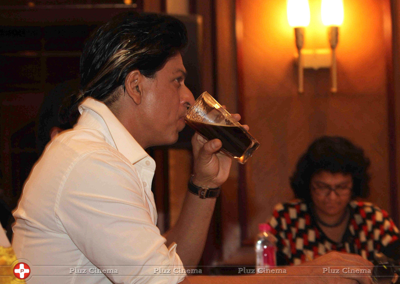 Shahrukh Khan - SRK launches Discovery Channel's new show Living with KKR Photos | Picture 716354