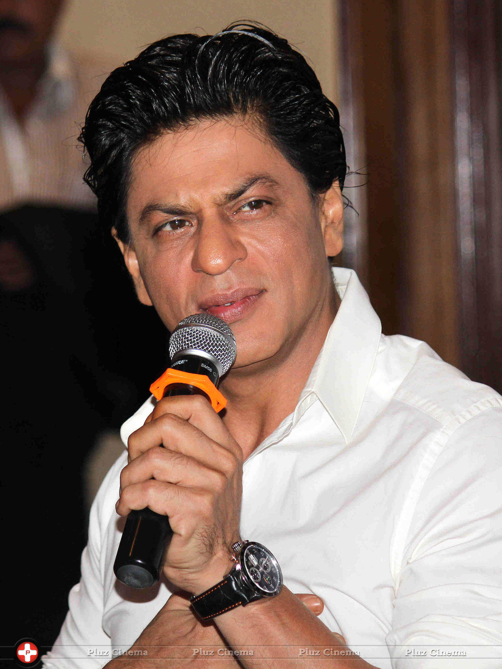 Shahrukh Khan - SRK launches Discovery Channel's new show Living with KKR Photos | Picture 716360