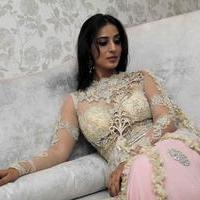 Mahi Gill - Mahi Gill gets makeover for film Gang of Ghosts Photos | Picture 718135