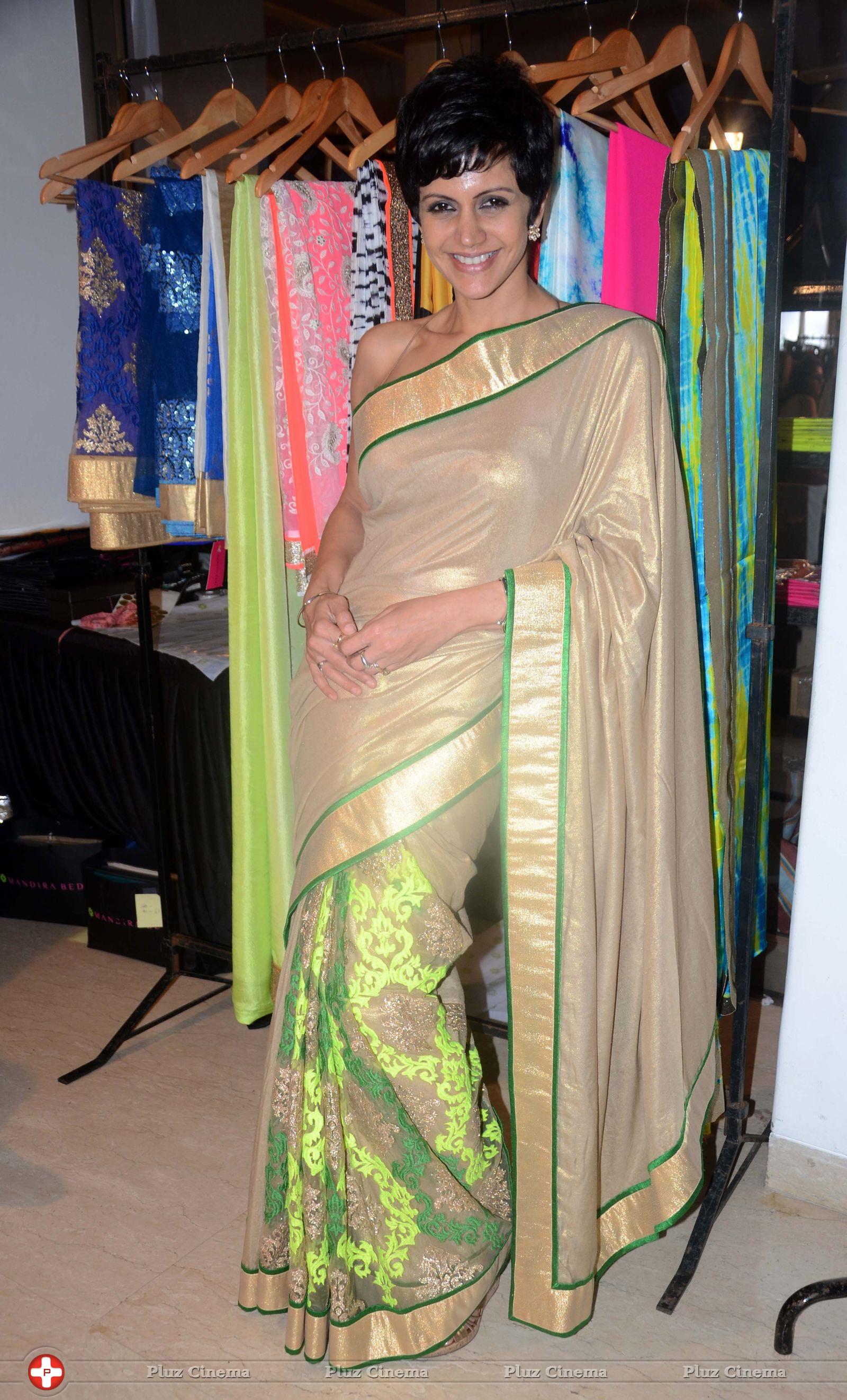Mandira Bedi - Bollywood celebrities attends Mana Shetty's Araaish exhibition Photos | Picture 719048
