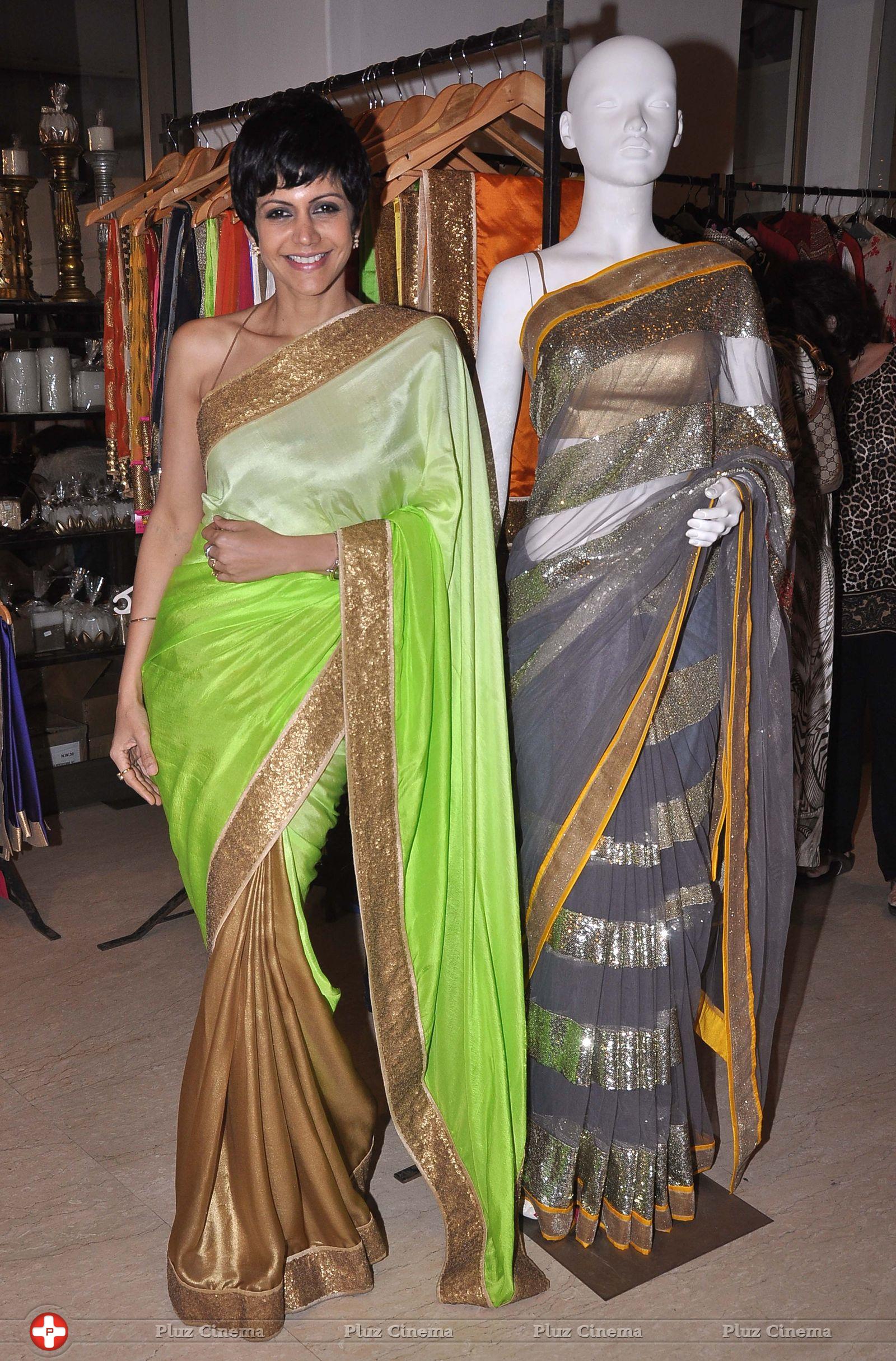 Mandira Bedi - Bollywood celebrities attends Mana Shetty's Araaish exhibition Photos | Picture 719065