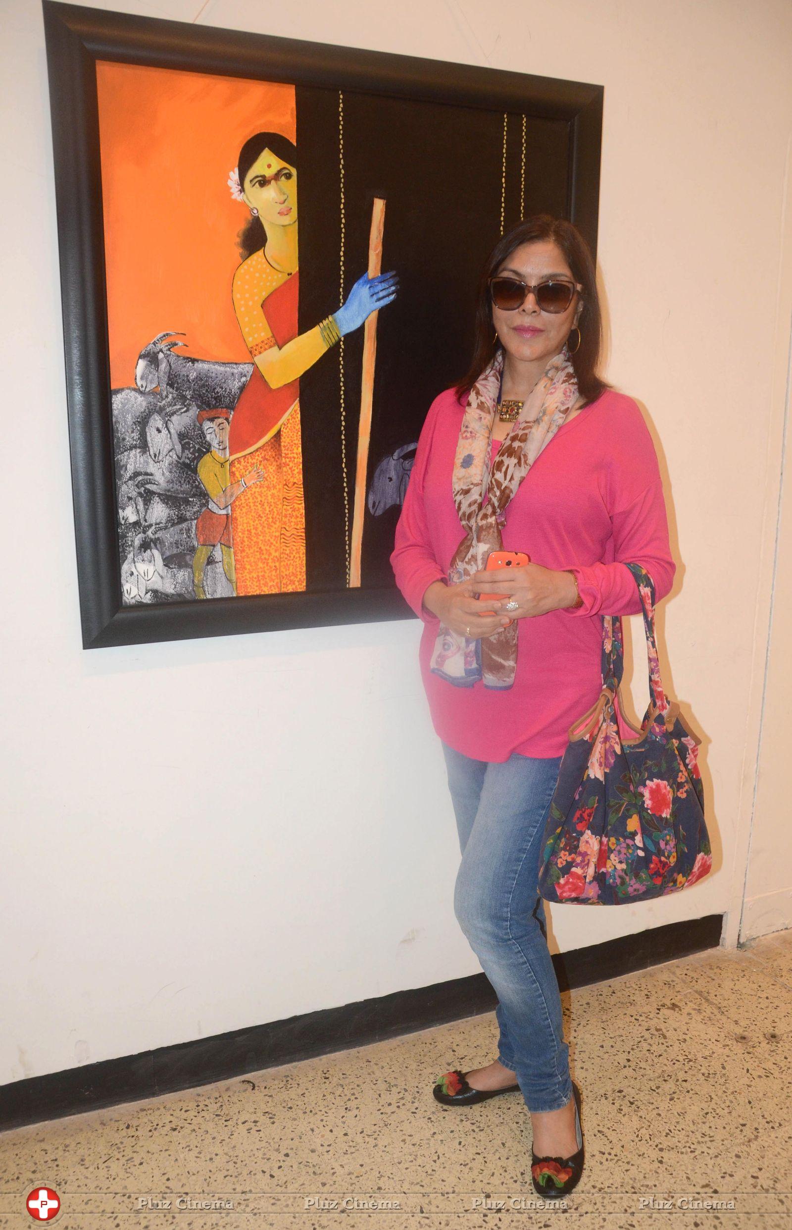 Zeenat Aman - Artist Raosaheb Gurav exhibition Photos | Picture 719348