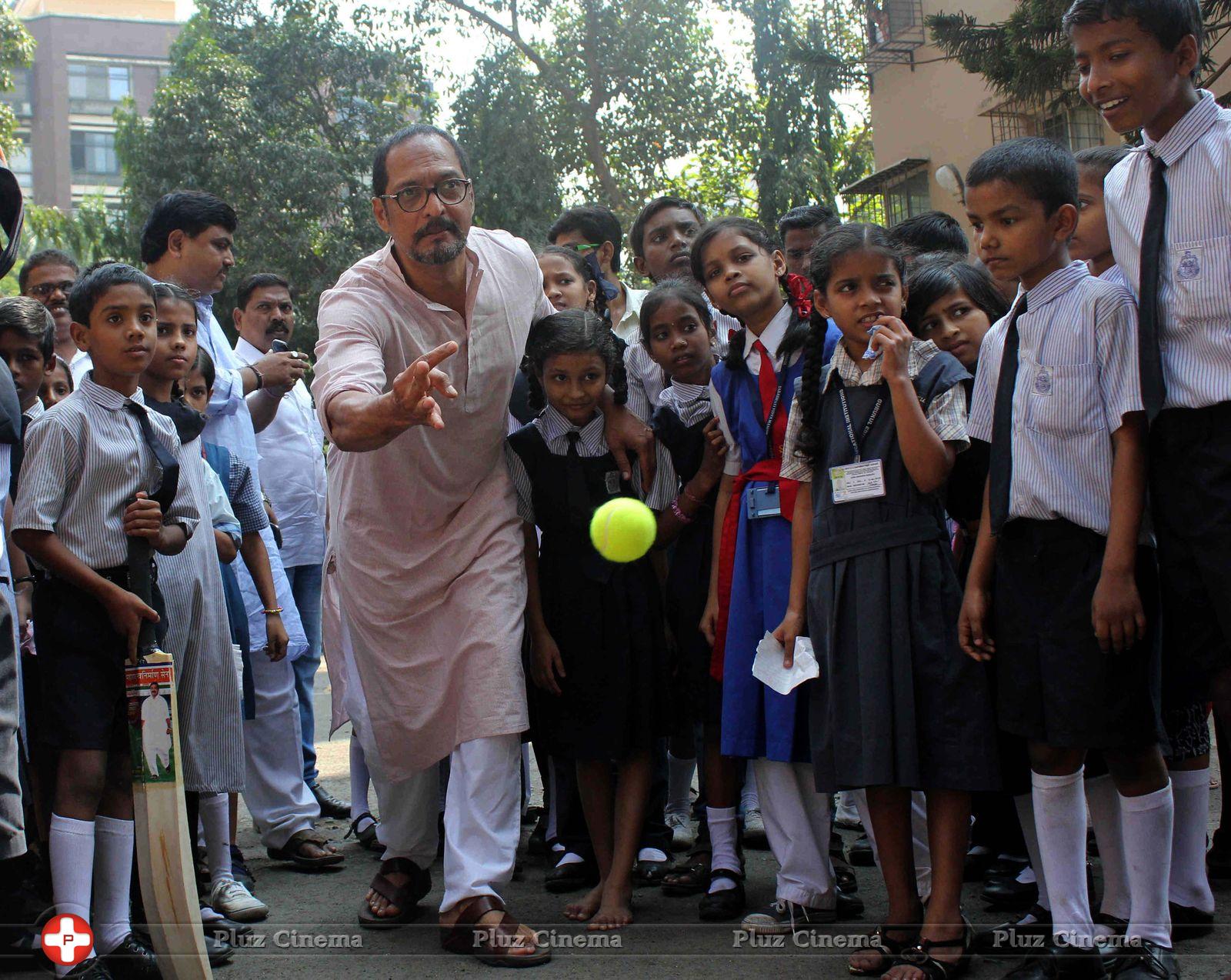 Nana Patekar - Nana Patekar interacts with School children Photos | Picture 719318