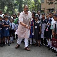 Nana Patekar - Nana Patekar interacts with School children Photos