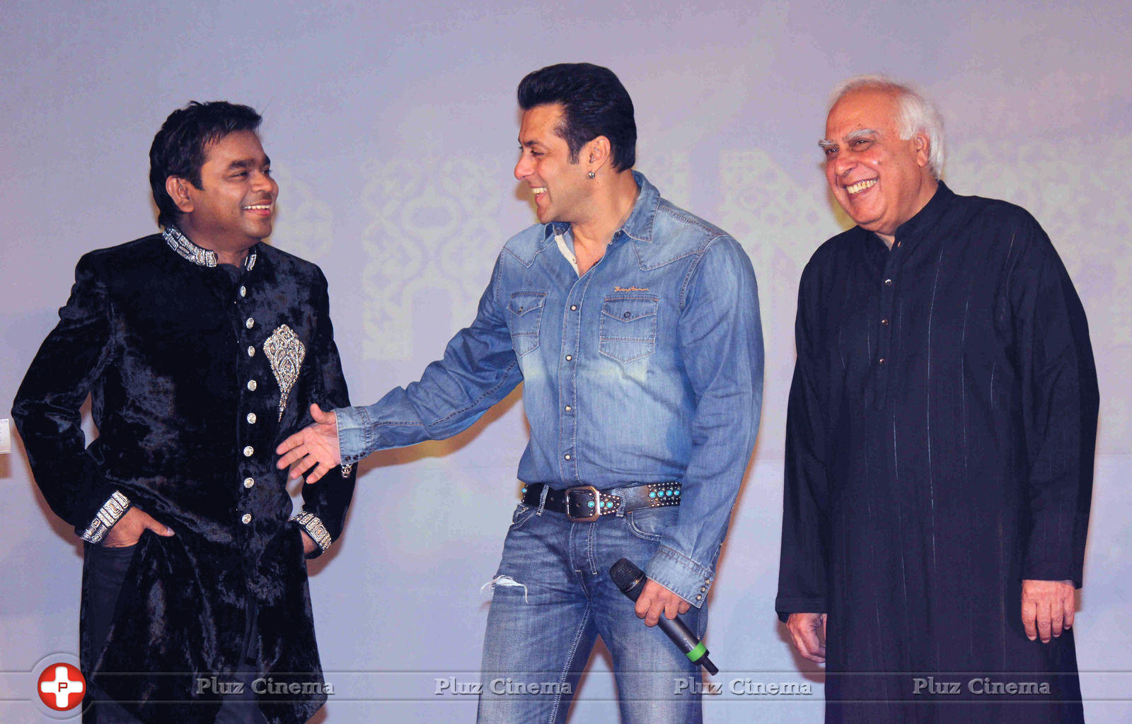 Salman Khan launches A.R. Rahman and Kapil Sibal album Raunaq Photos | Picture 720023