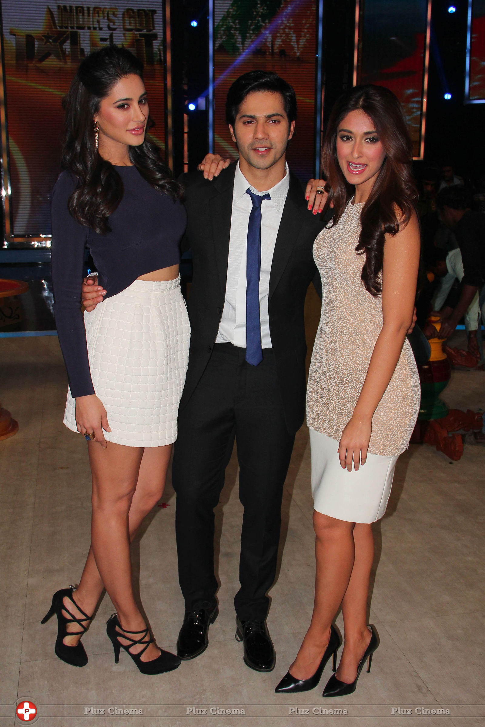Promotion of film Main Tera Hero on the sets of India's Got Talent Photos | Picture 720553