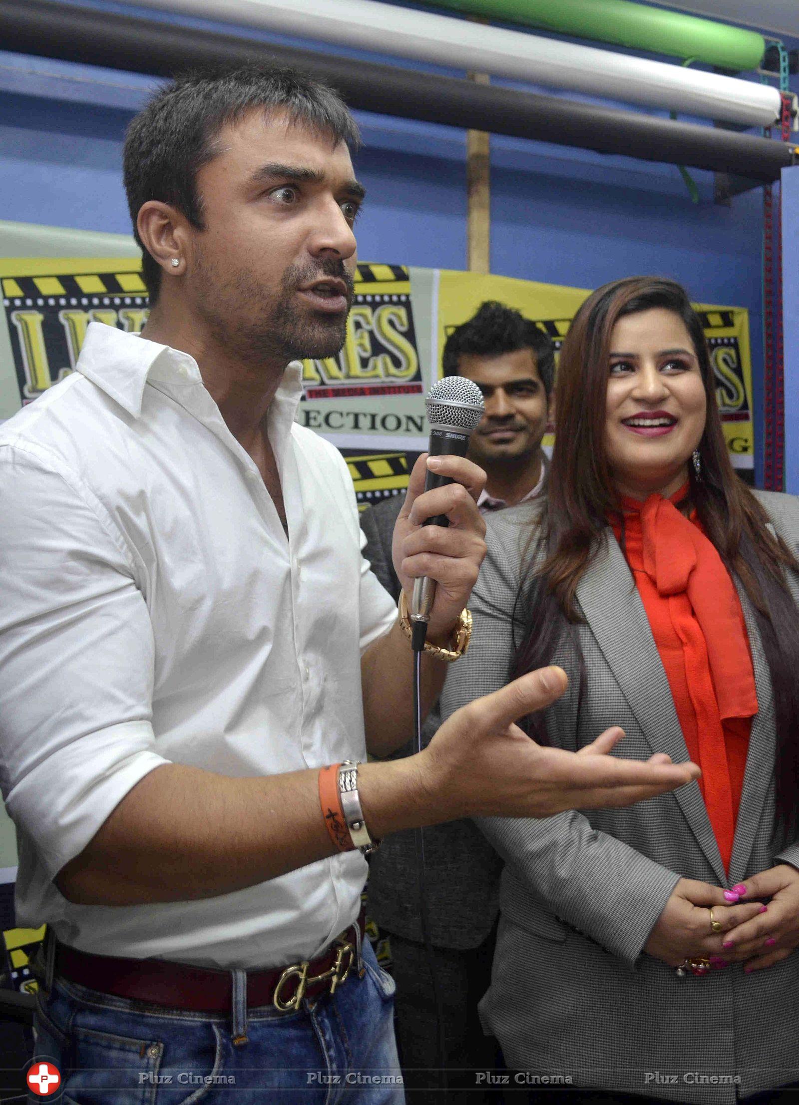 Ajaz Khan - Ajaz Khan inaugurates Livwwires Institute Photos | Picture 690554
