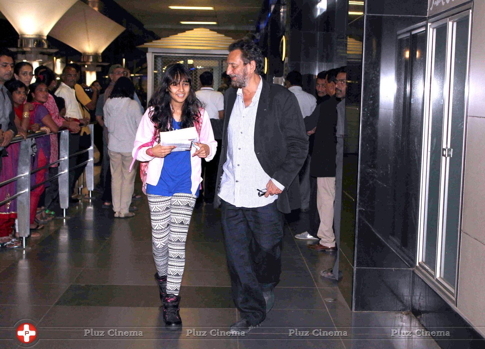 Celebrities spotted at Mumbai Airport Photos | Picture 690838