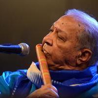 Pandit Hariprasad Chaurasia - Pandit Hariprasad Chaurasia performs at 7th edition of Bansuri Utsav Photos