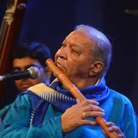 Pandit Hariprasad Chaurasia - Pandit Hariprasad Chaurasia performs at 7th edition of Bansuri Utsav Photos | Picture 691120