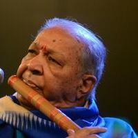 Pandit Hariprasad Chaurasia - Pandit Hariprasad Chaurasia performs at 7th edition of Bansuri Utsav Photos | Picture 691121