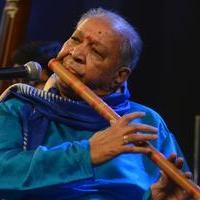 Pandit Hariprasad Chaurasia - Pandit Hariprasad Chaurasia performs at 7th edition of Bansuri Utsav Photos