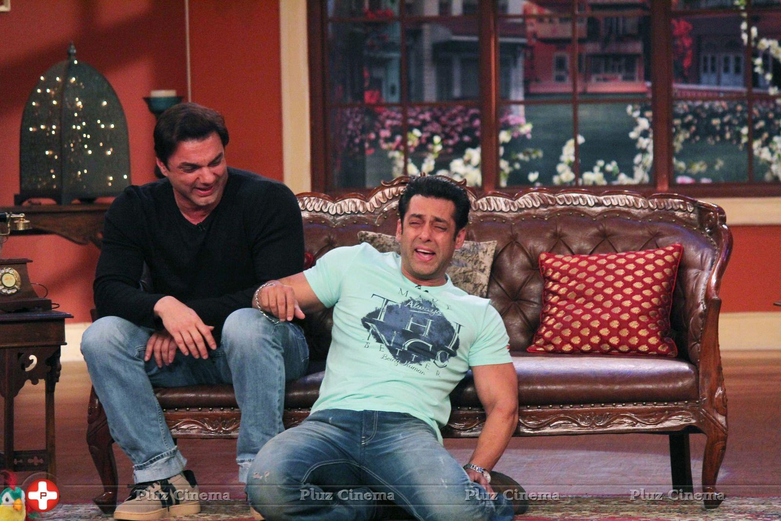 Promotion of film Jai Ho on sets of Comedy Nights with Kapil Photos | Picture 694852