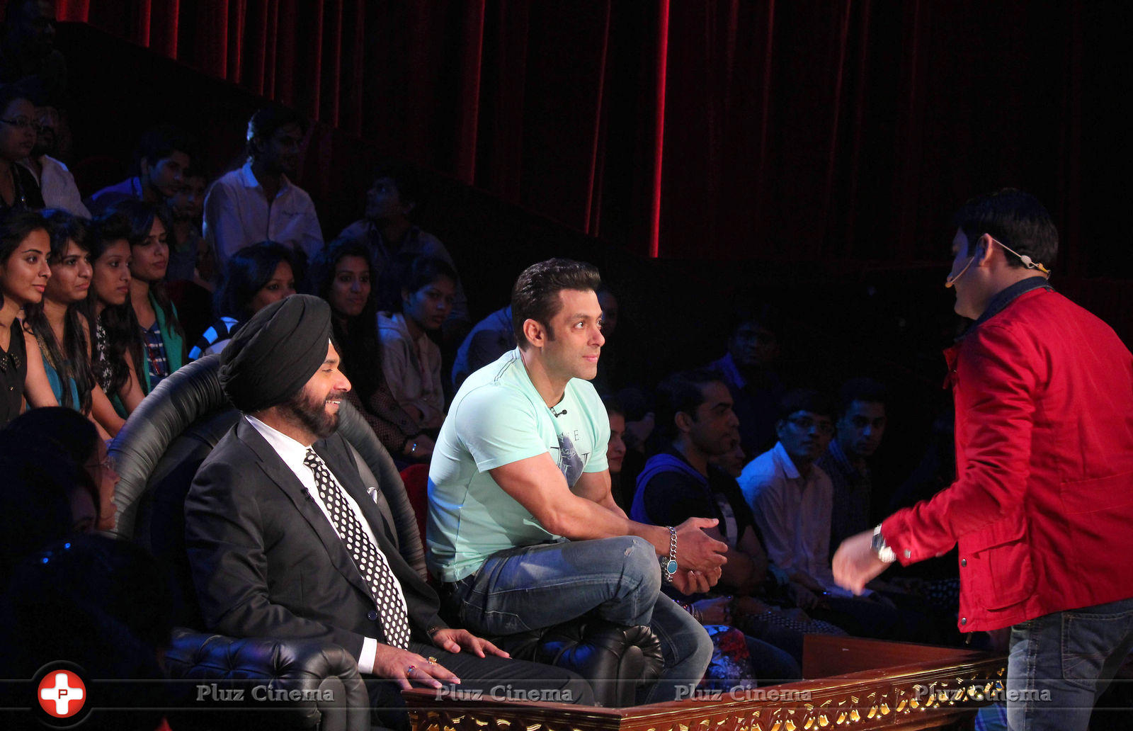 Promotion of film Jai Ho on sets of Comedy Nights with Kapil Photos | Picture 694860