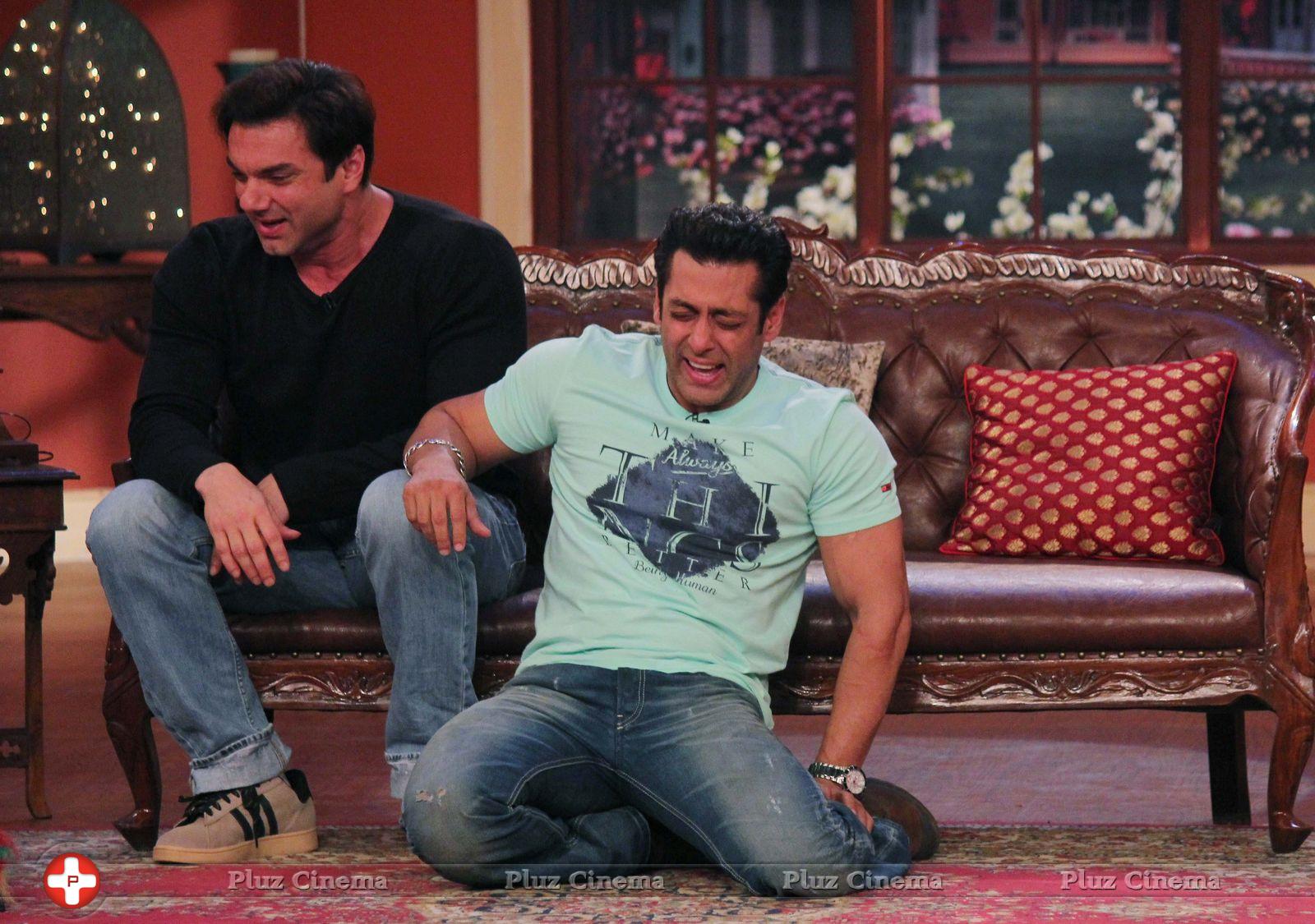 Promotion of film Jai Ho on sets of Comedy Nights with Kapil Photos | Picture 694863