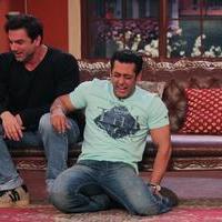 Promotion of film Jai Ho on sets of Comedy Nights with Kapil Photos | Picture 694863