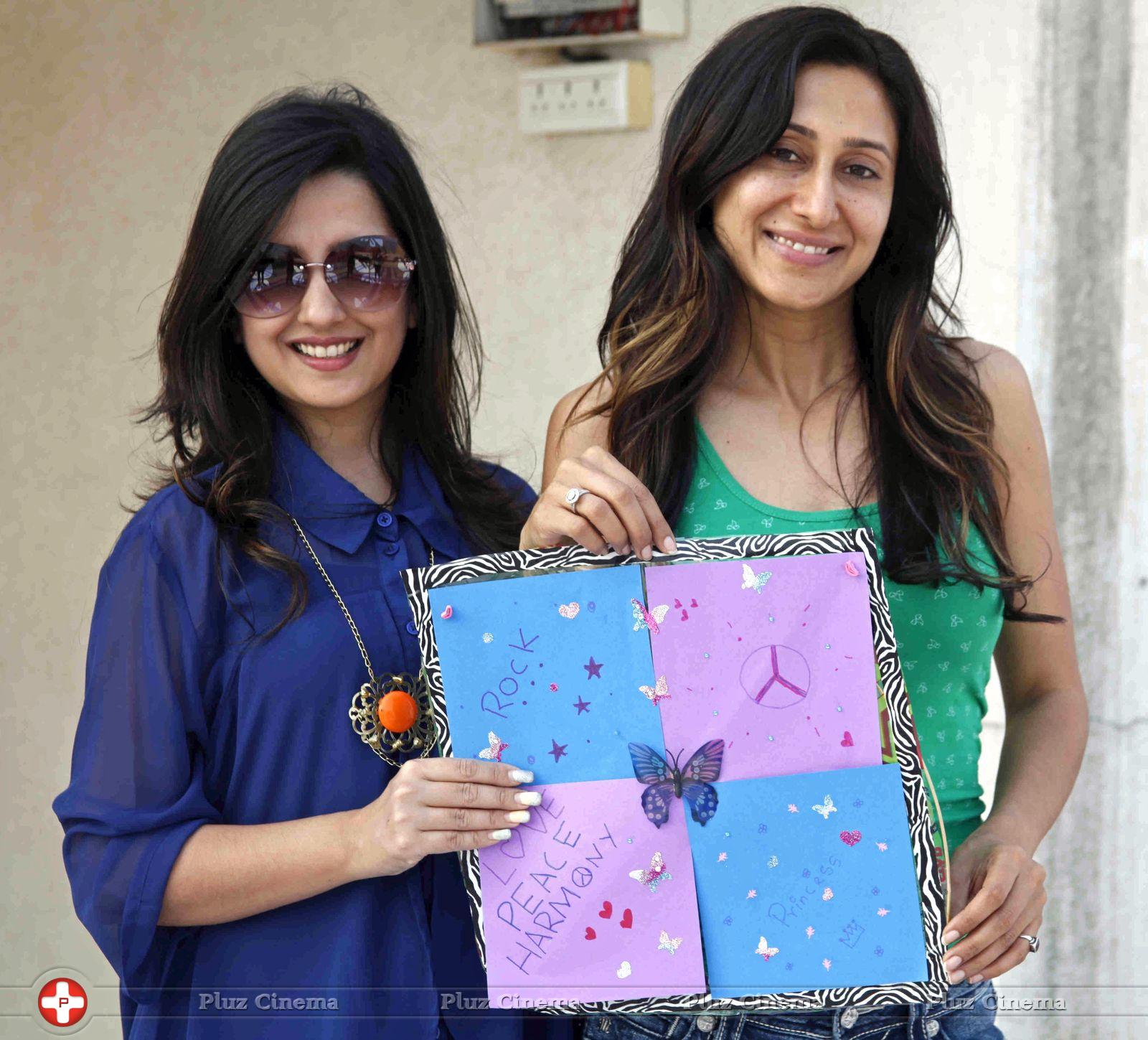 Celebrities fly kites on Makar Sankranti Photos | Picture 696758
