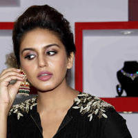 Huma Qureshi inaugurates Wedding and Lifestyle exhibition Photos | Picture 697967