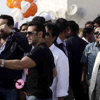 Salman Khan joins Modi for Kite Flying Festival Stills | Picture 696777