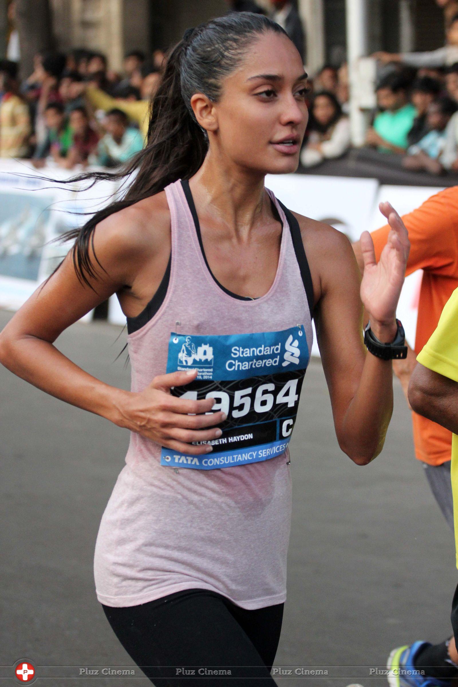 Lisa Haydon - Mumbai Marathon 2014 Stills | Picture 699308