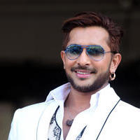 Terence Lewis - Bollywood Celebrities at Midday Trophy Photos