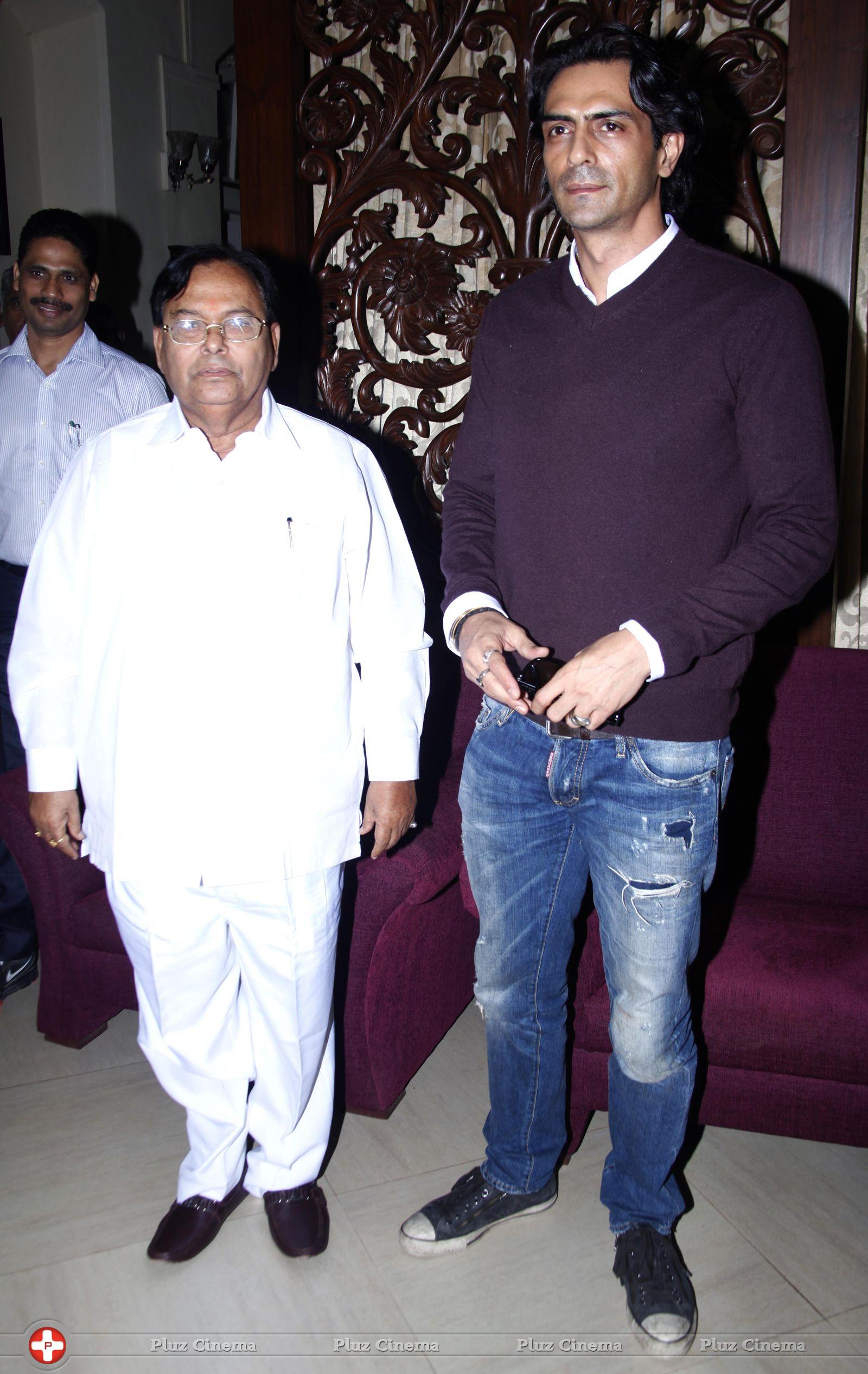 Arjun Rampal - Arjun Rampal meets Minister over elephant Sunder abuse case Photos | Picture 700206