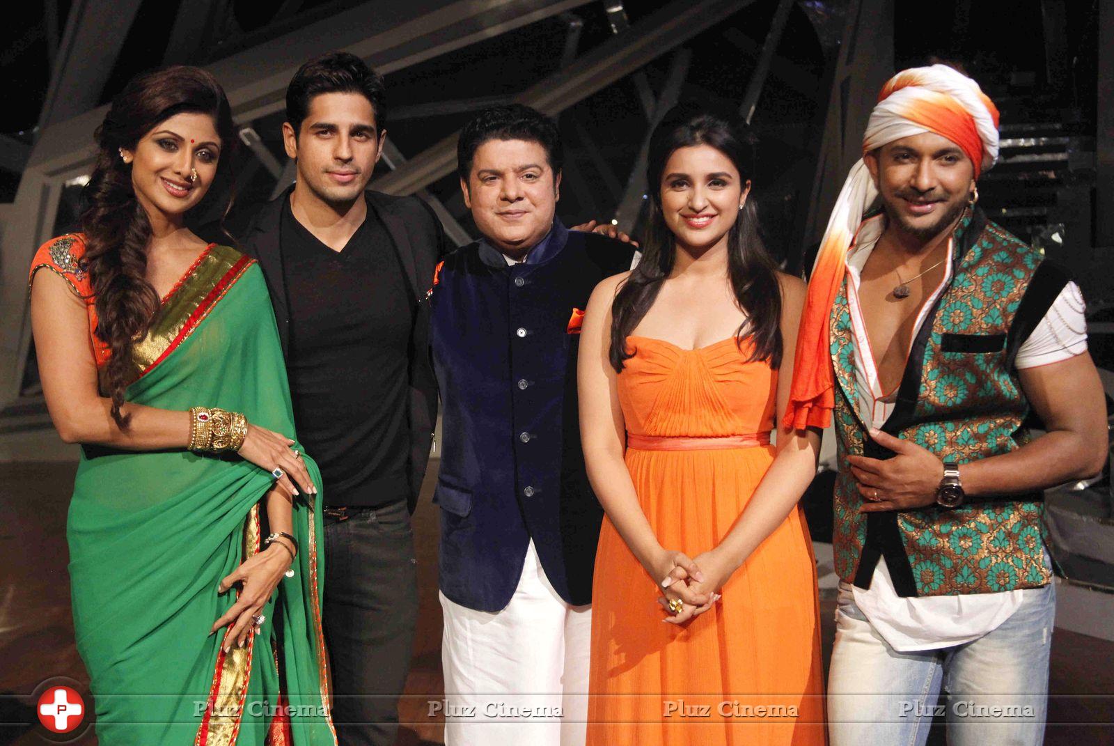 Promotion of film Hasi Toh Phasi on the set of Nach Baliye 6 Photos | Picture 701036