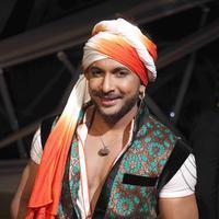 Terence Lewis - Promotion of film Hasi Toh Phasi on the set of Nach Baliye 6 Photos | Picture 701006