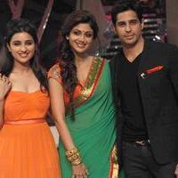Promotion of film Hasi Toh Phasi on the set of Nach Baliye 6 Photos | Picture 701014