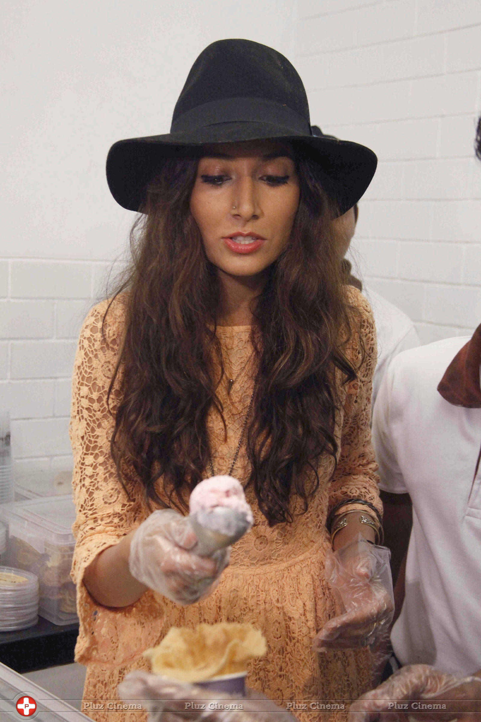 Monica Dogra - Launch of Hokey Pokey Ice creams outlet Photos | Picture 701428