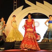 Bipasha Basu - Bipasha Basu at Rohit Verma fashion show Warps & Wefts Photos | Picture 701382