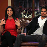 Parineeti & Sidharth Promotes Hasee Toh Phasee on sets of Comedy Nights with Kapil Photos | Picture 702318