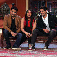 Parineeti & Sidharth Promotes Hasee Toh Phasee on sets of Comedy Nights with Kapil Photos | Picture 702319