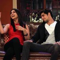 Parineeti & Sidharth Promotes Hasee Toh Phasee on sets of Comedy Nights with Kapil Photos | Picture 702326