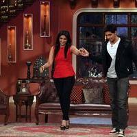 Parineeti & Sidharth Promotes Hasee Toh Phasee on sets of Comedy Nights with Kapil Photos | Picture 702328