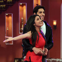 Parineeti & Sidharth Promotes Hasee Toh Phasee on sets of Comedy Nights with Kapil Photos | Picture 702331