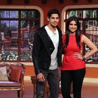 Parineeti & Sidharth Promotes Hasee Toh Phasee on sets of Comedy Nights with Kapil Photos | Picture 702354