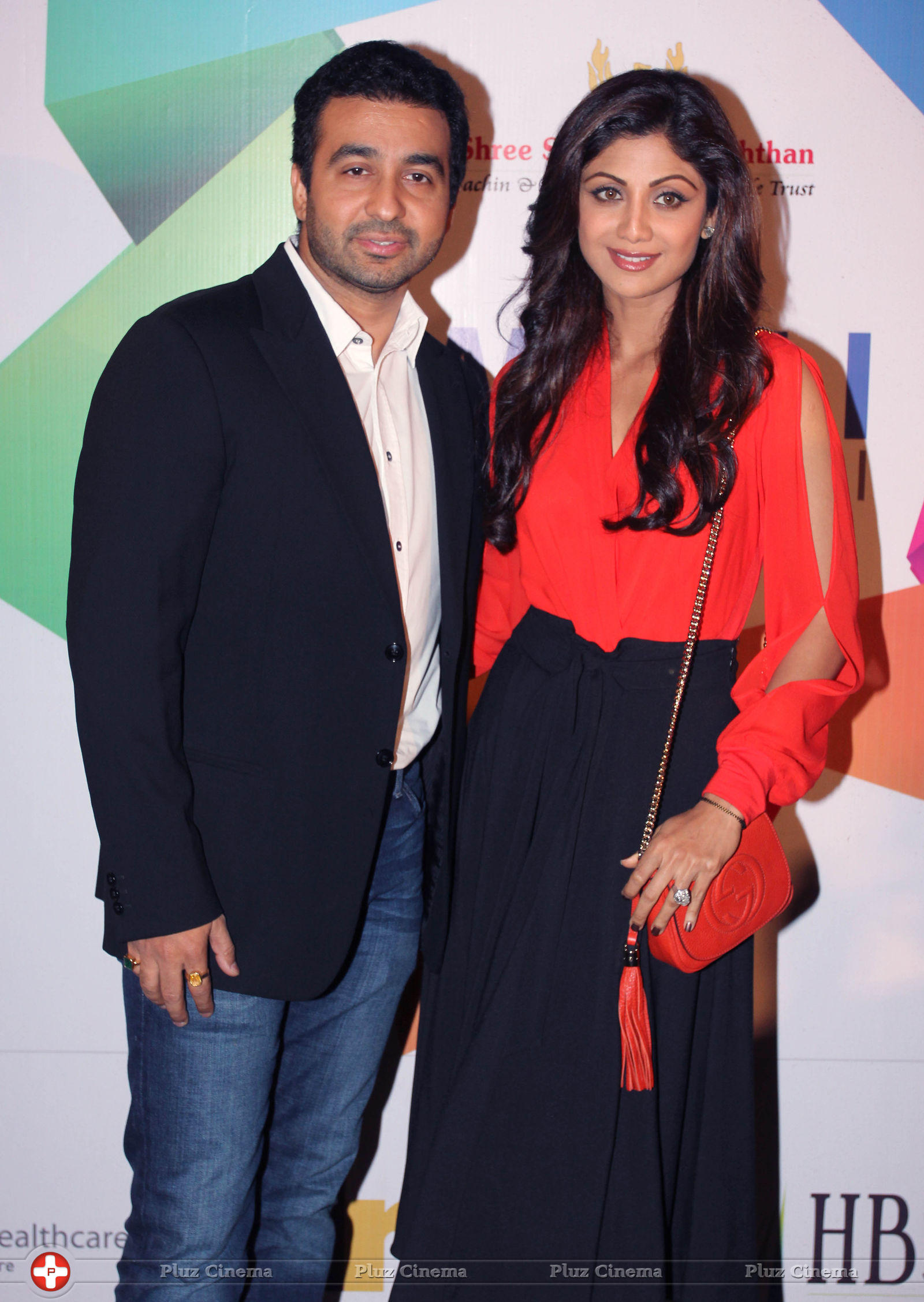 Shilpa Shetty & Raj Kundra at Worli Festival 2014 Photos | Picture 702931