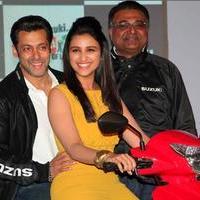 Salman and Parineeti launches Suzuki two wheelers Photos | Picture 704066