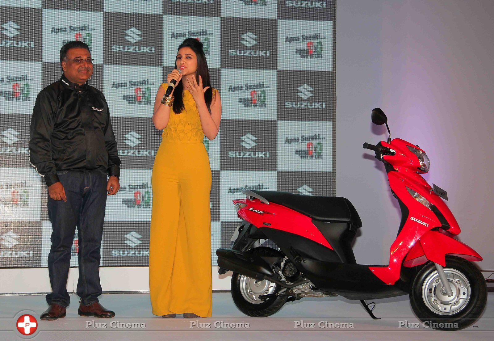 Parineeti Chopra - Salman and Parineeti launches Suzuki two wheelers Photos | Picture 704054