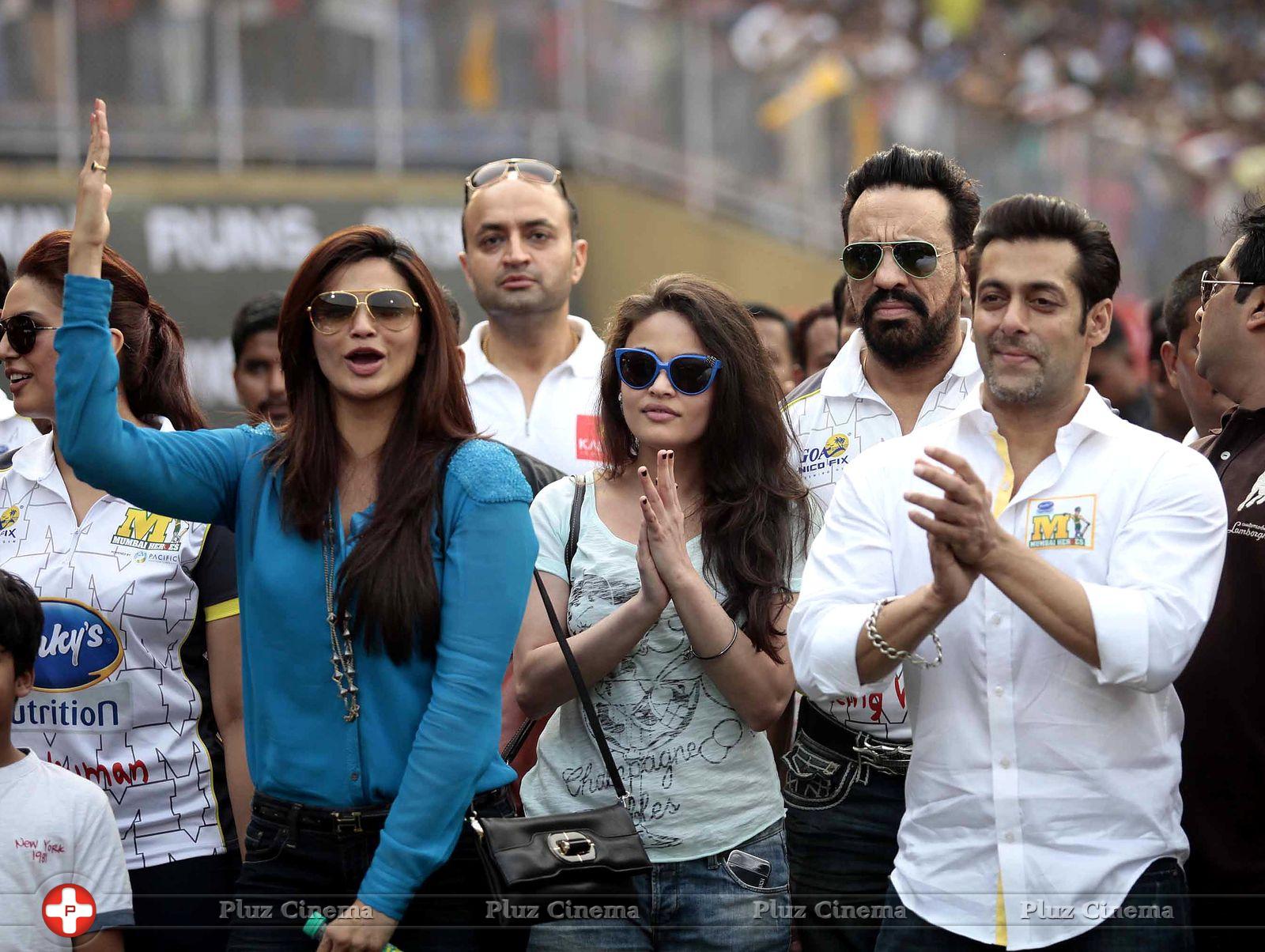 Bollywood Celebrities at CCL Opening Photos | Picture 704494
