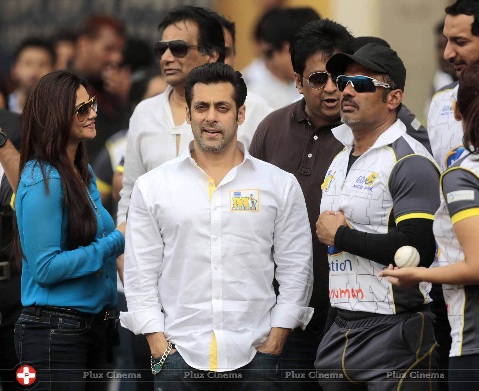 Bollywood Celebrities at CCL Opening Photos | Picture 704501
