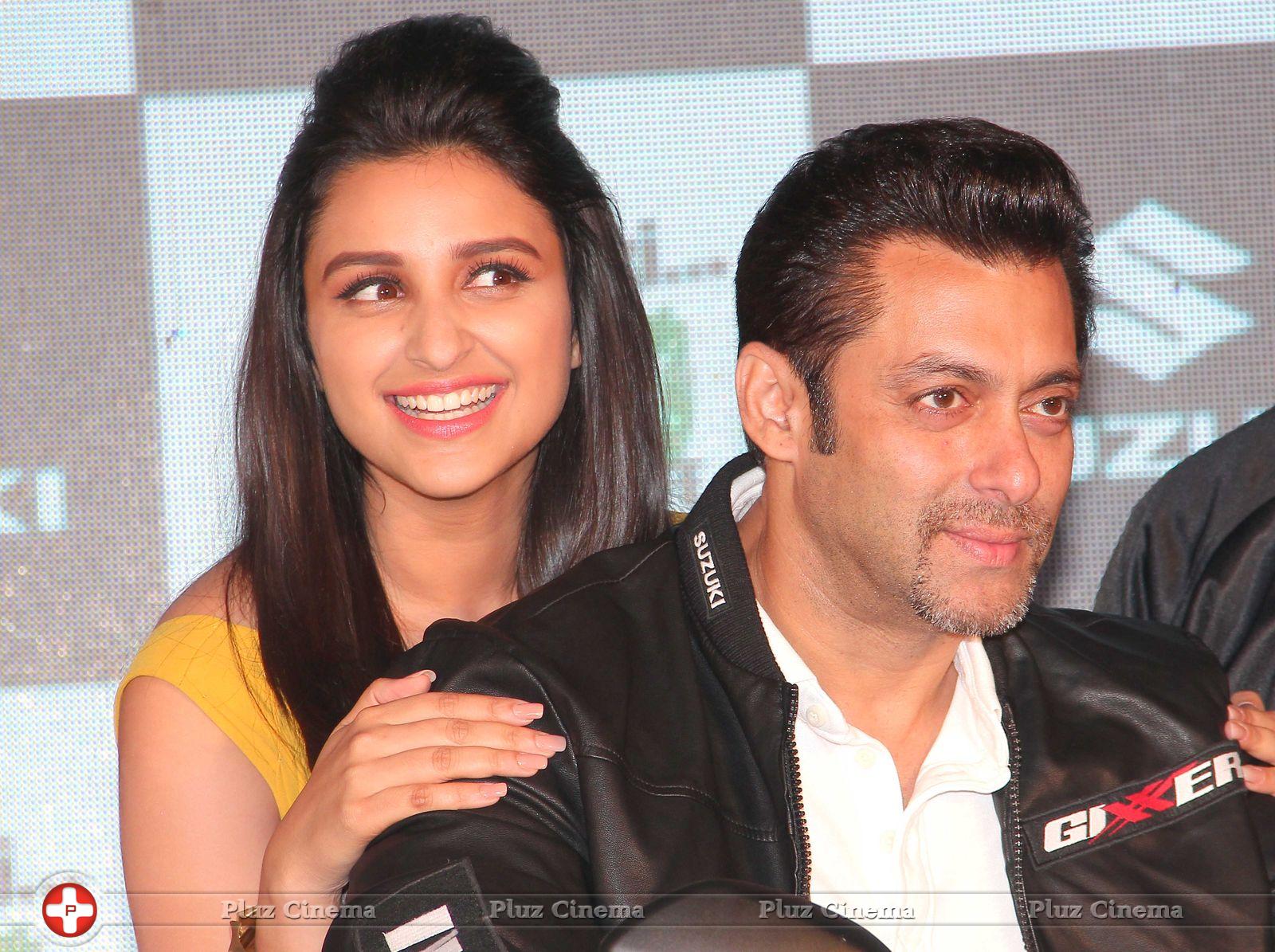 Salman and Parineeti launches Suzuki two wheelers Photos | Picture 704087