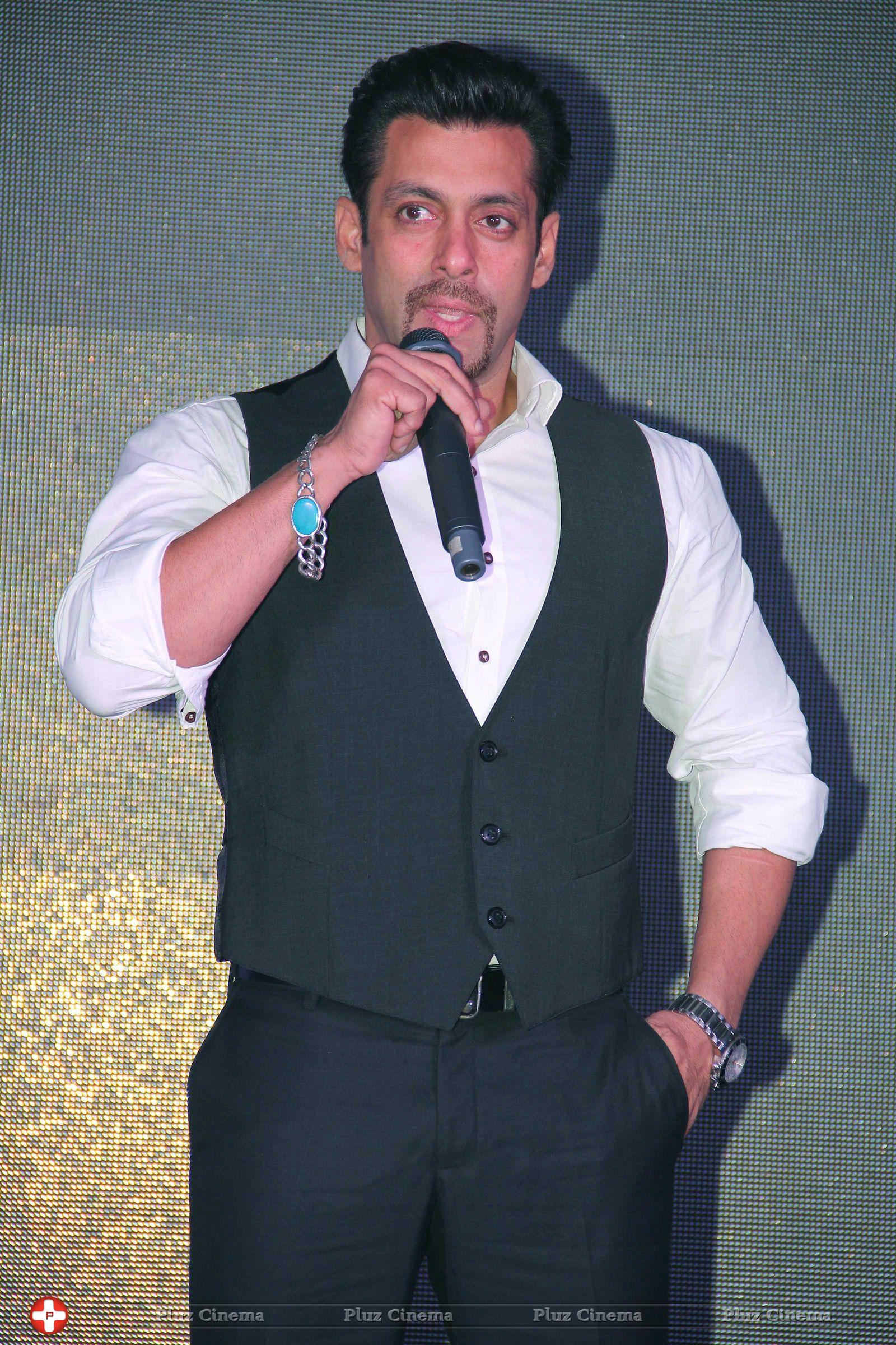 Salman Khan - Launch of Armaan Malik debut music album Photos | Picture 705627