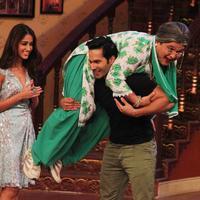 Promotion of film Main Tera Hero on the sets of Comedy Nights with Kapil Photos | Picture 720842