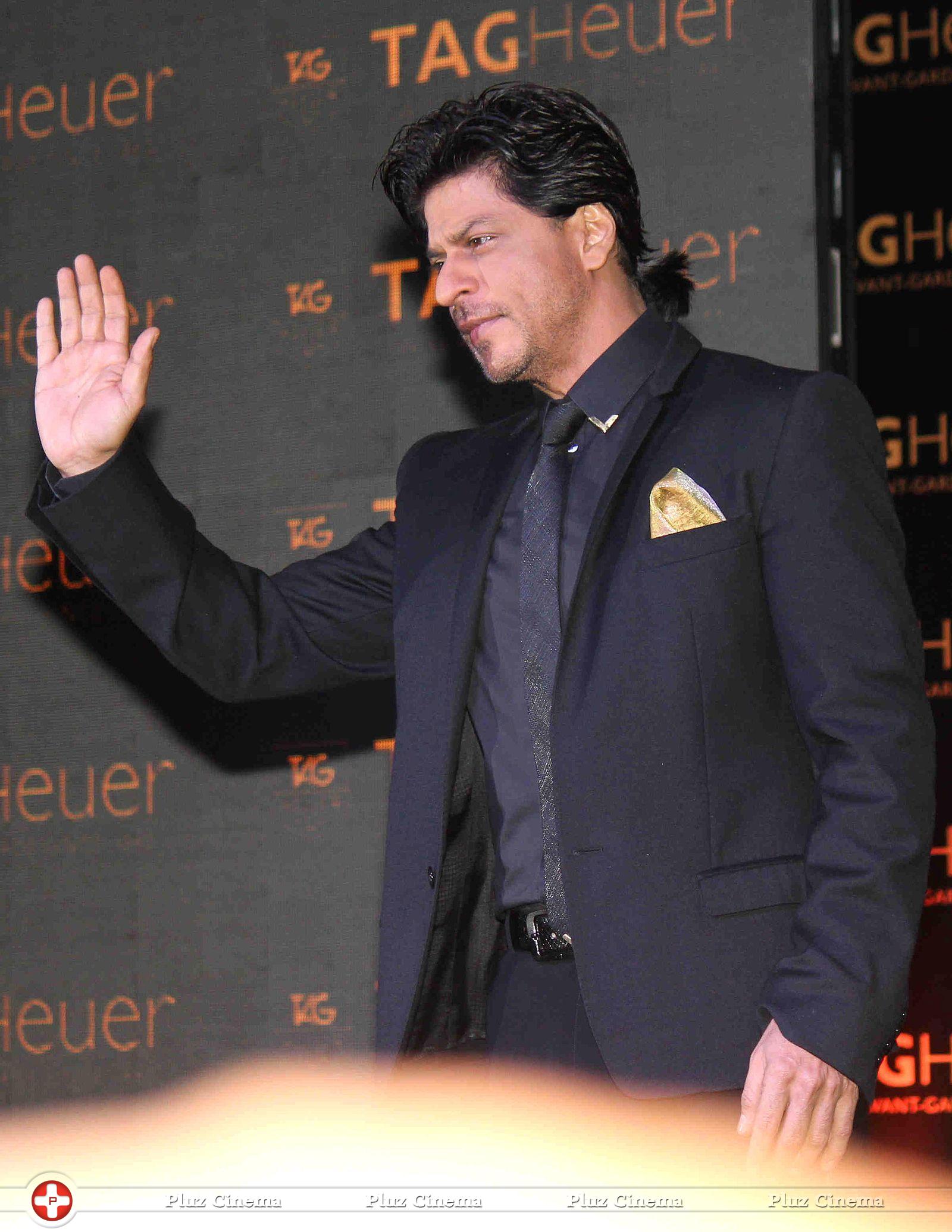 Shahrukh Khan - Shahrukh Khan unveils Tag Heuer's Golden Carrera watch collection Photos | Picture 722290
