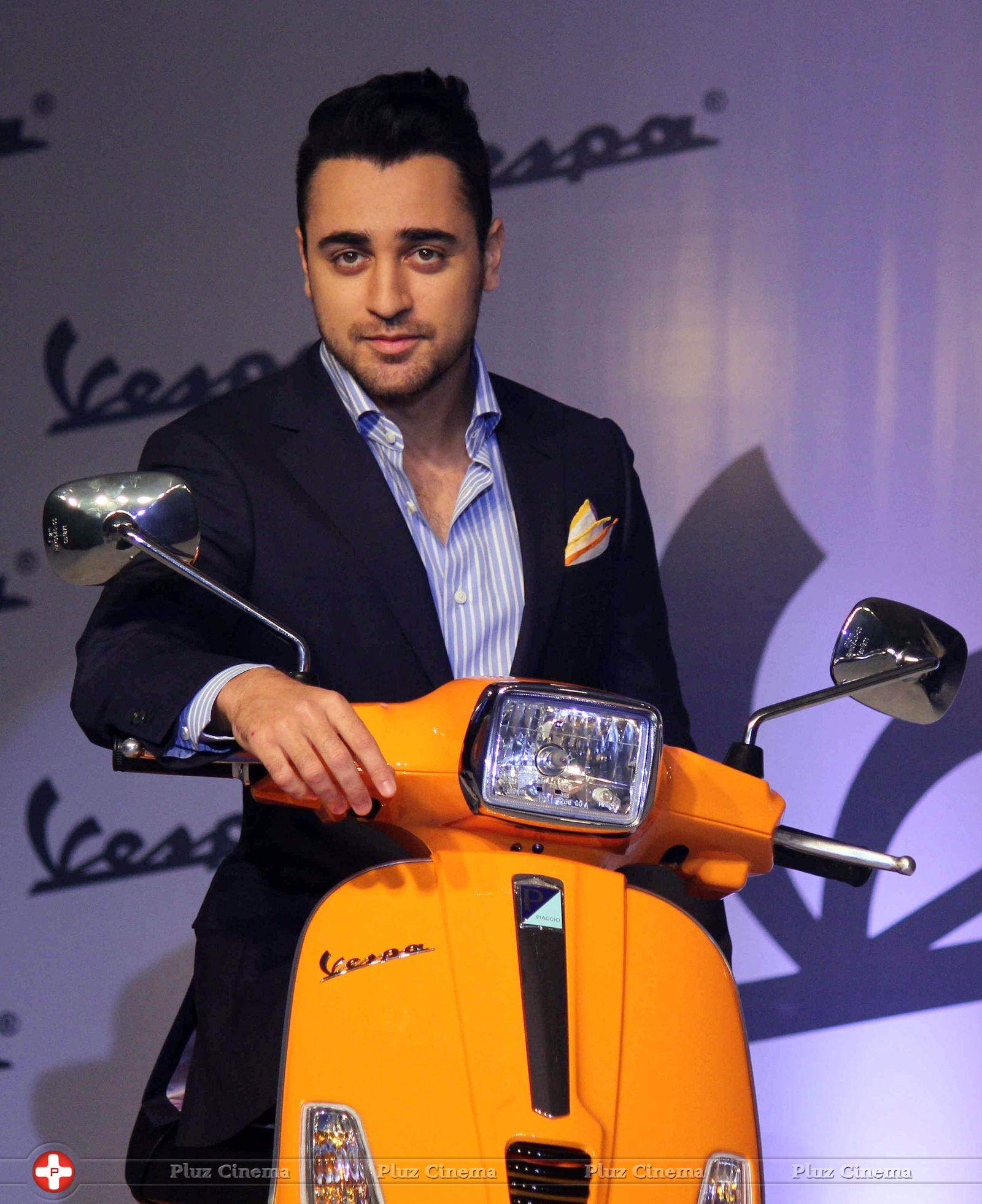 Imran Khan - Imran Khan launches Vespa S scooter Photos | Picture 723319